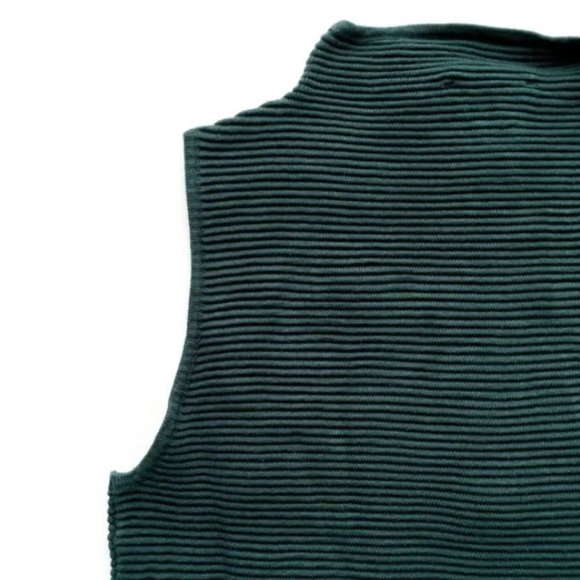 Dark pine green top - Picture 7 of 11